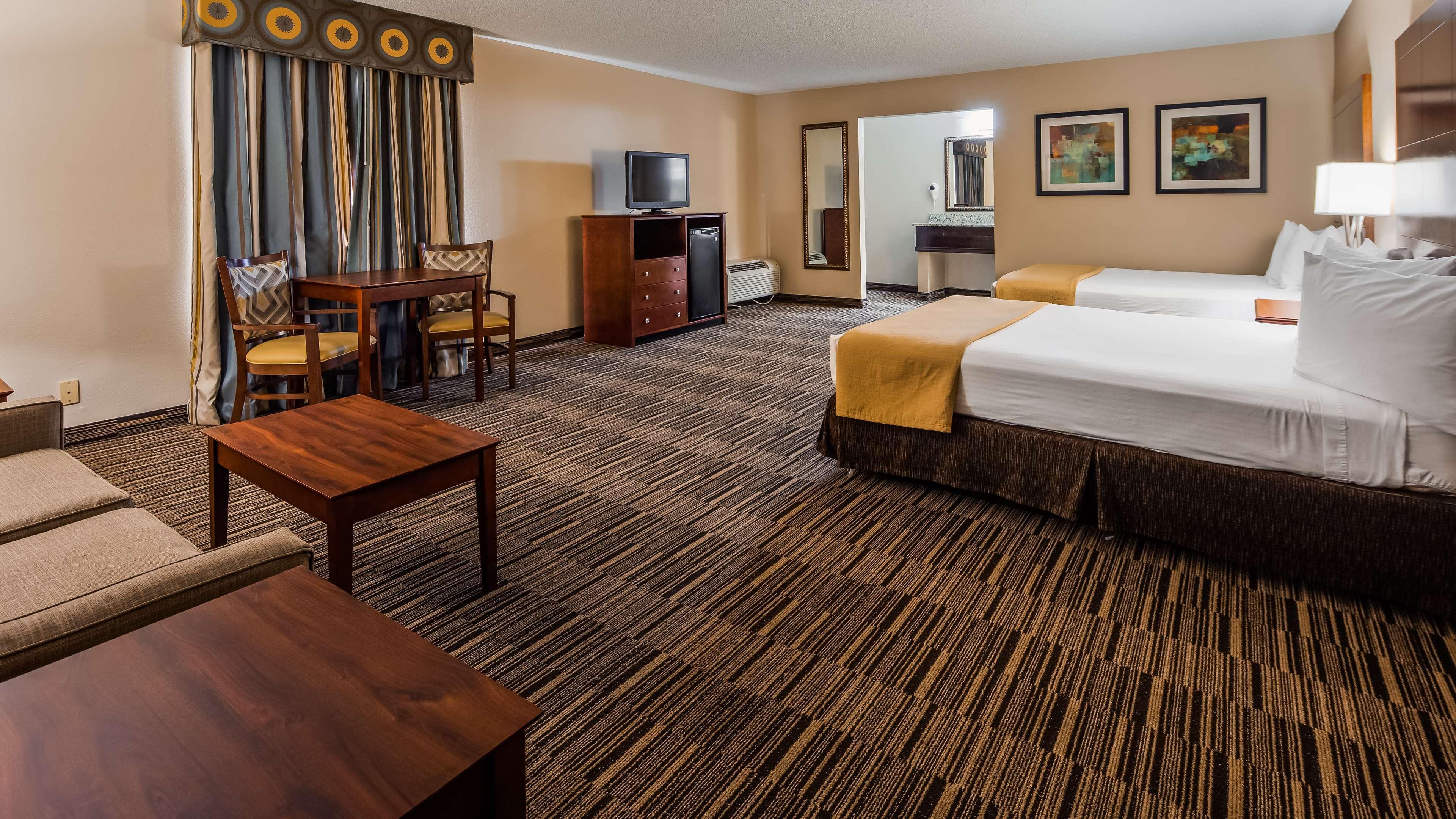 Best Western Sunday House Inn Кервилл Экстерьер фото