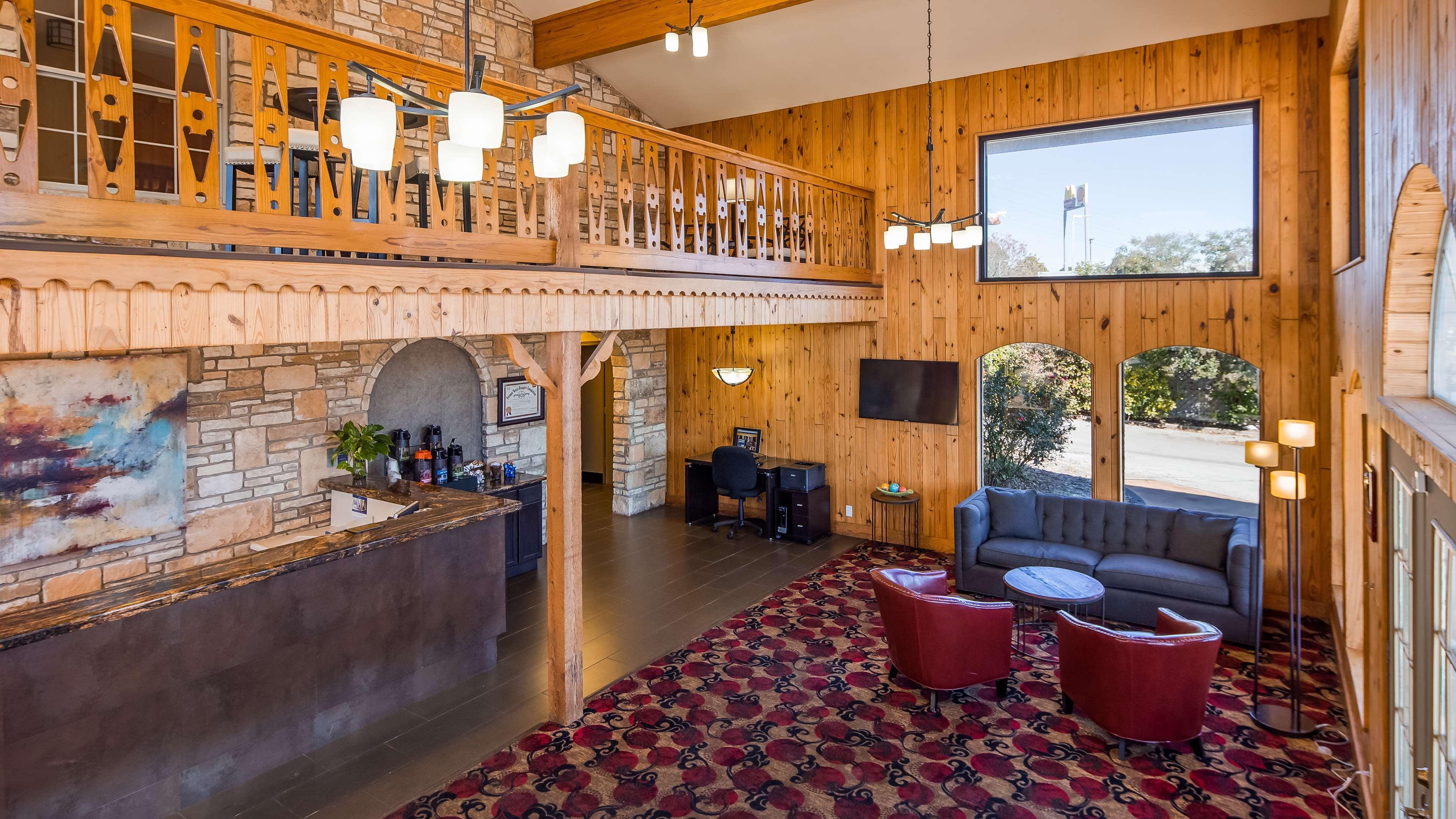 Best Western Sunday House Inn Кервилл Экстерьер фото