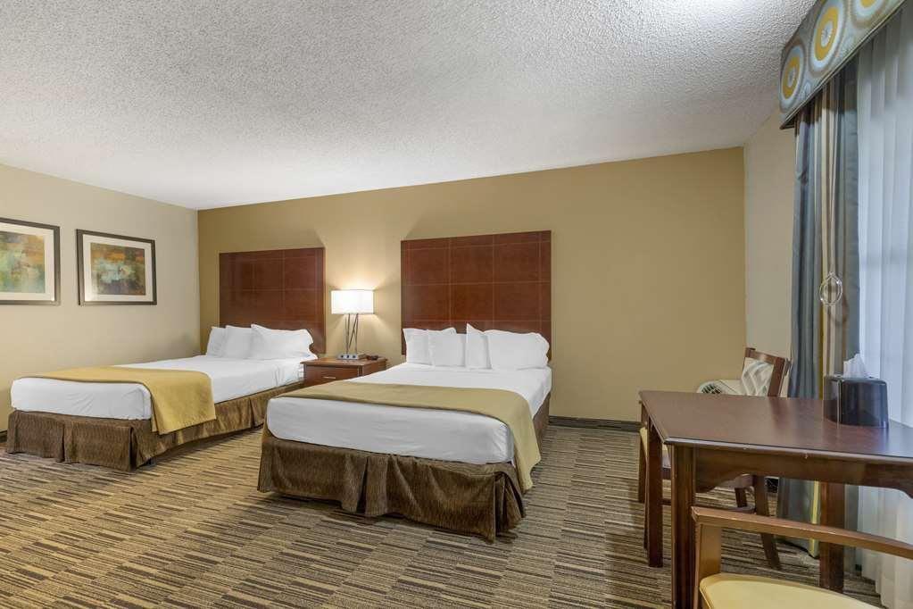 Best Western Sunday House Inn Кервилл Номер фото