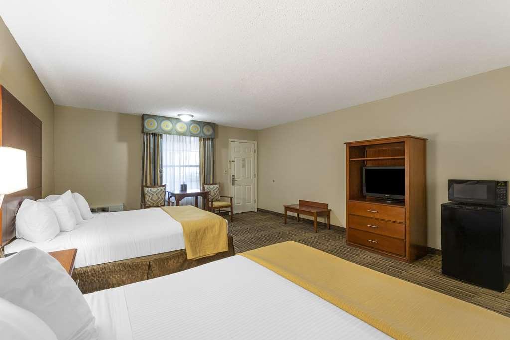 Best Western Sunday House Inn Кервилл Номер фото