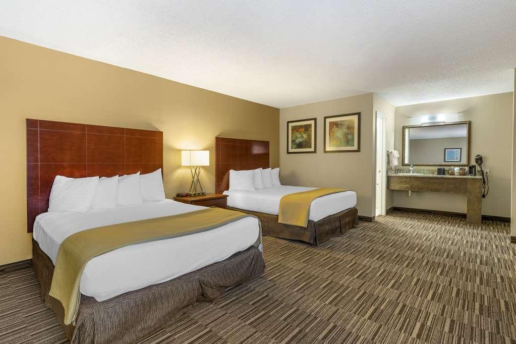 Best Western Sunday House Inn Кервилл Номер фото