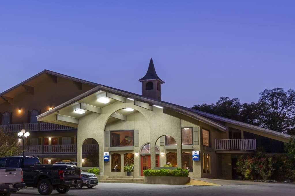 Best Western Sunday House Inn Кервилл Экстерьер фото