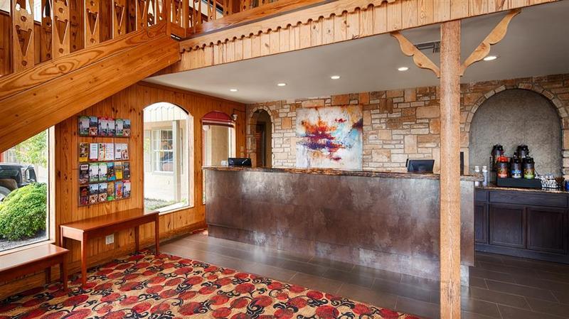 Best Western Sunday House Inn Кервилл Экстерьер фото
