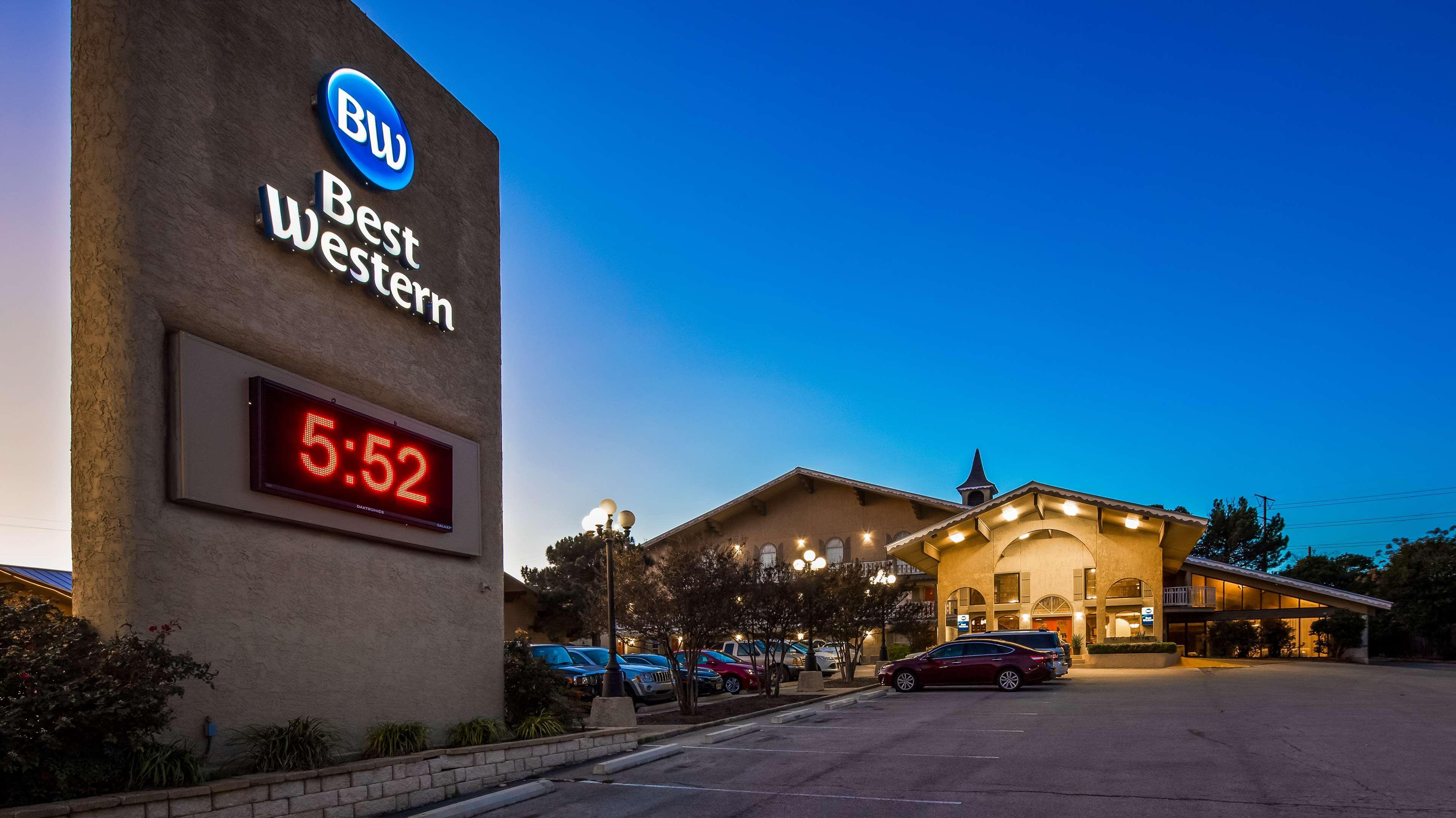 Best Western Sunday House Inn Кервилл Экстерьер фото