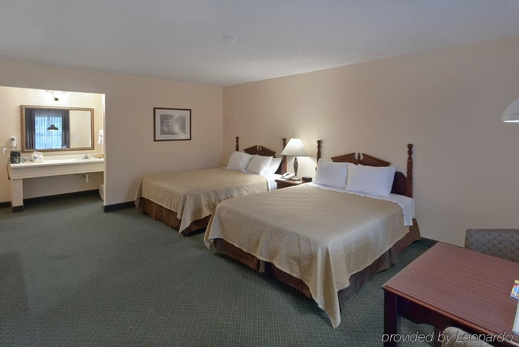 Best Western Sunday House Inn Кервилл Экстерьер фото