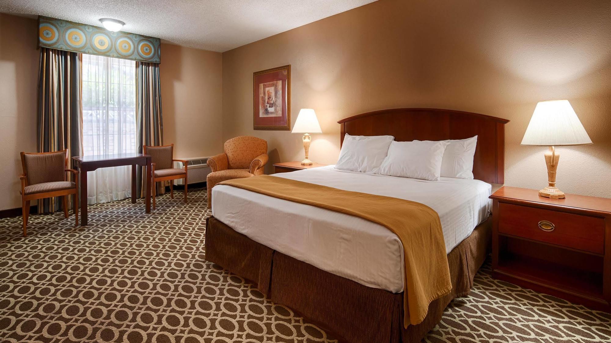 Best Western Sunday House Inn Кервилл Экстерьер фото